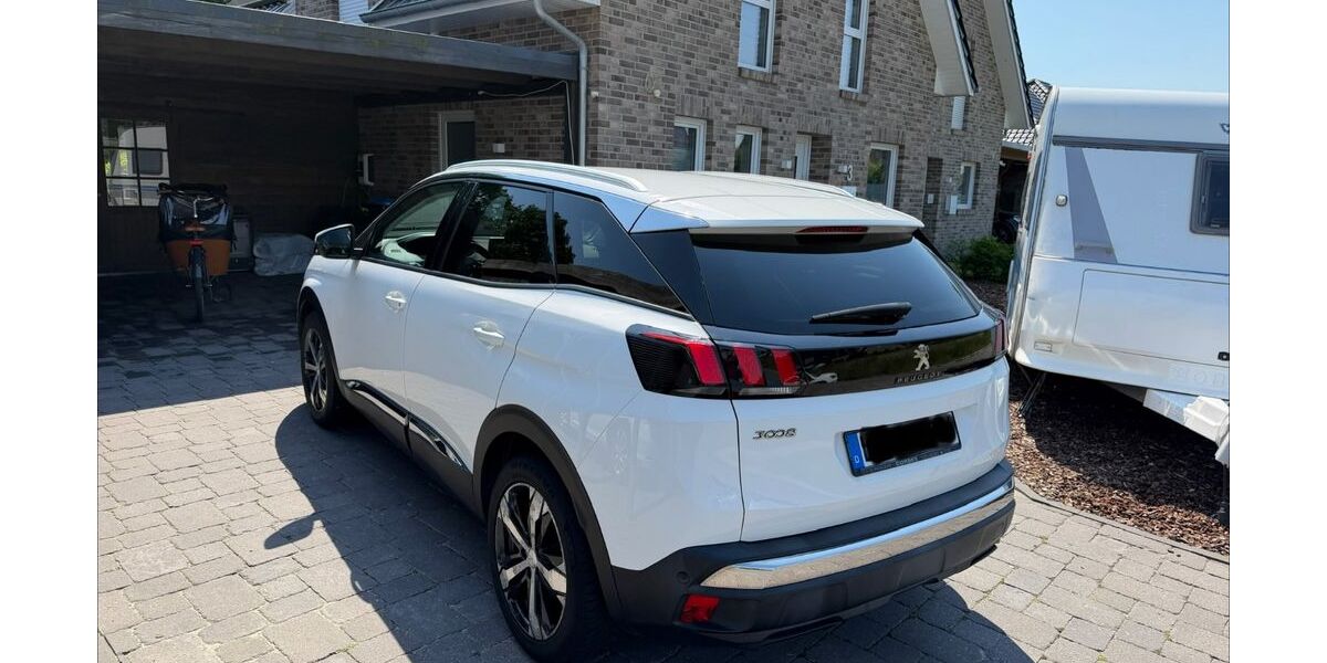 Peugeot 3008 96.000 km 13.100 &euro; Leer 26789
