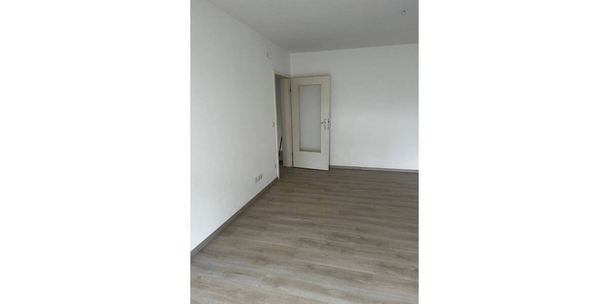 Etagenwohnung Stralsund Grünthal-Viermorgen - 3 Zimmer, 78 m&sup2;, 705&euro; | Angebot:26407966