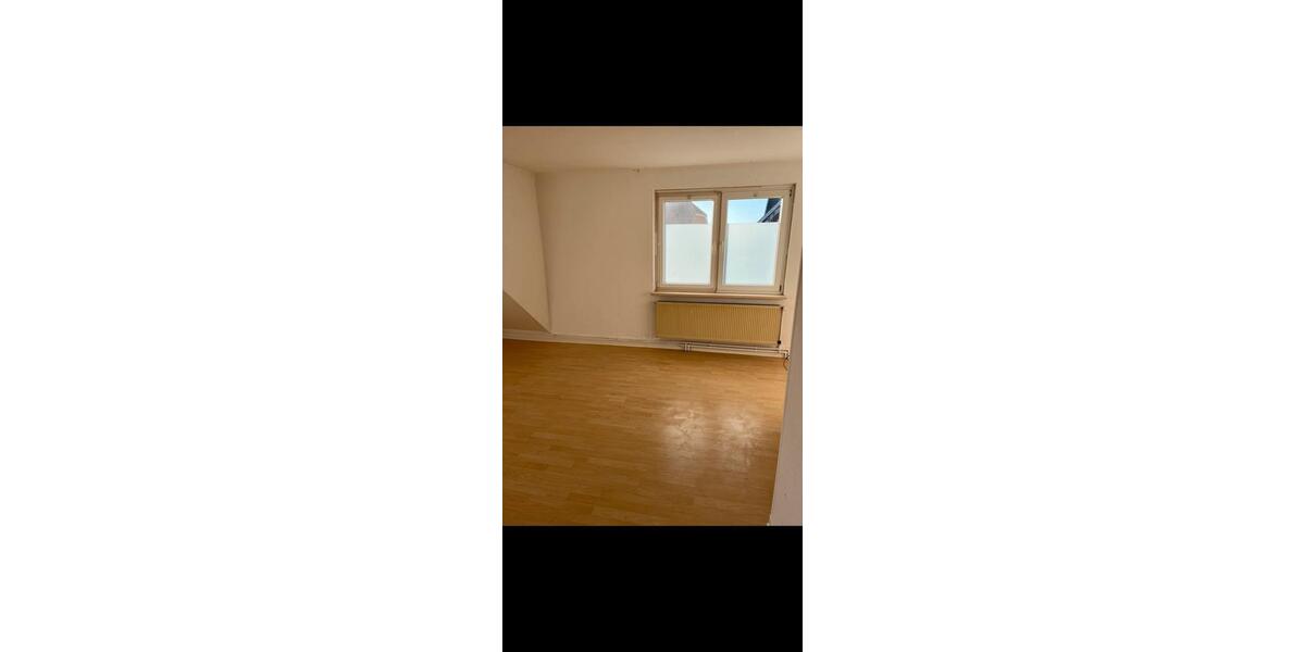 Einfamilienhaus Cadenberge - 7 Zimmer, 160 m&sup2;, 1.120&euro; | Angebot:25334356