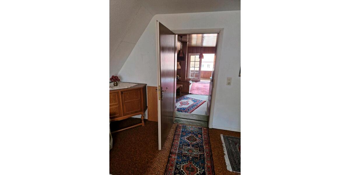 Dachgeschoßwohnung Velen - 3 Zimmer, 100 m&sup2;, 400&euro; | Angebot:26335323