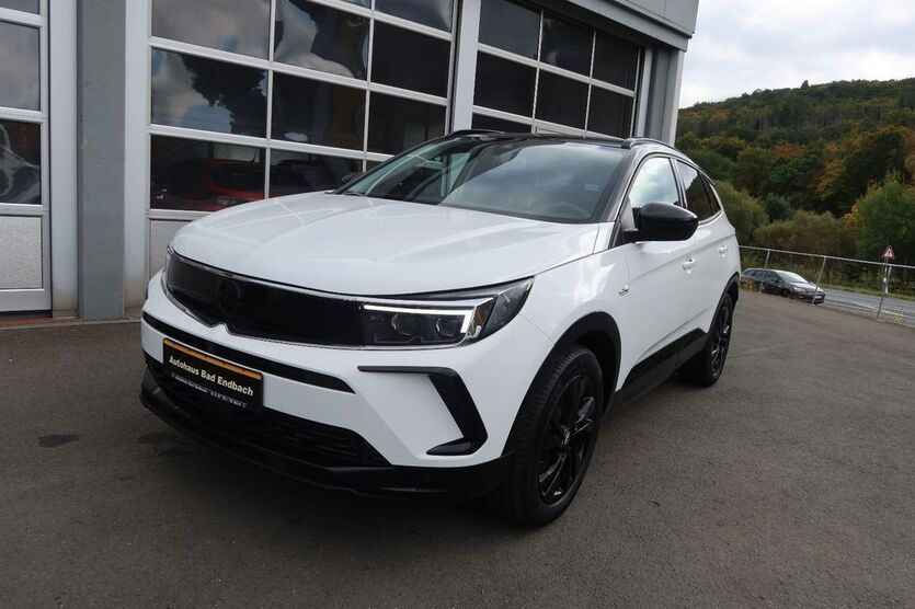 Opel Grandland (X) 19.100 km 24.990 € Bad Endbach 35080