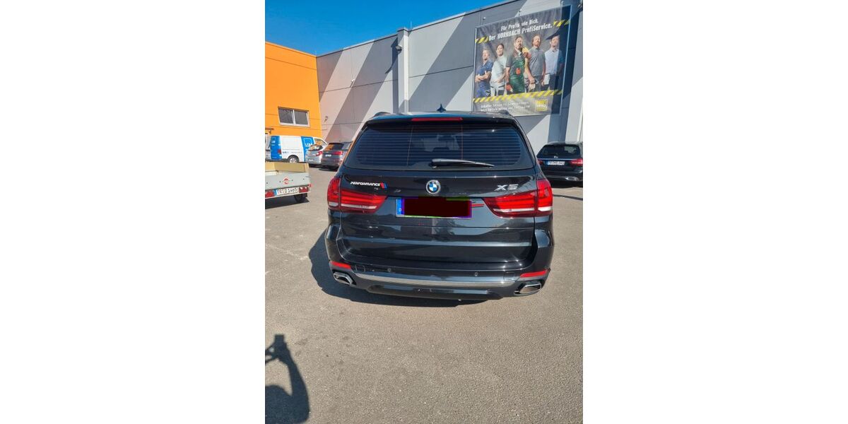 BMW X5 182.500 km 22.999 &euro; Kenn 54344