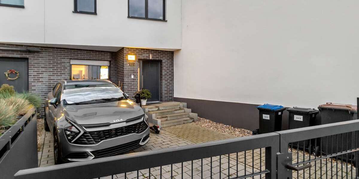 Haus zum Mieten in Halle 1.950 € 155 m² 5 zimmer