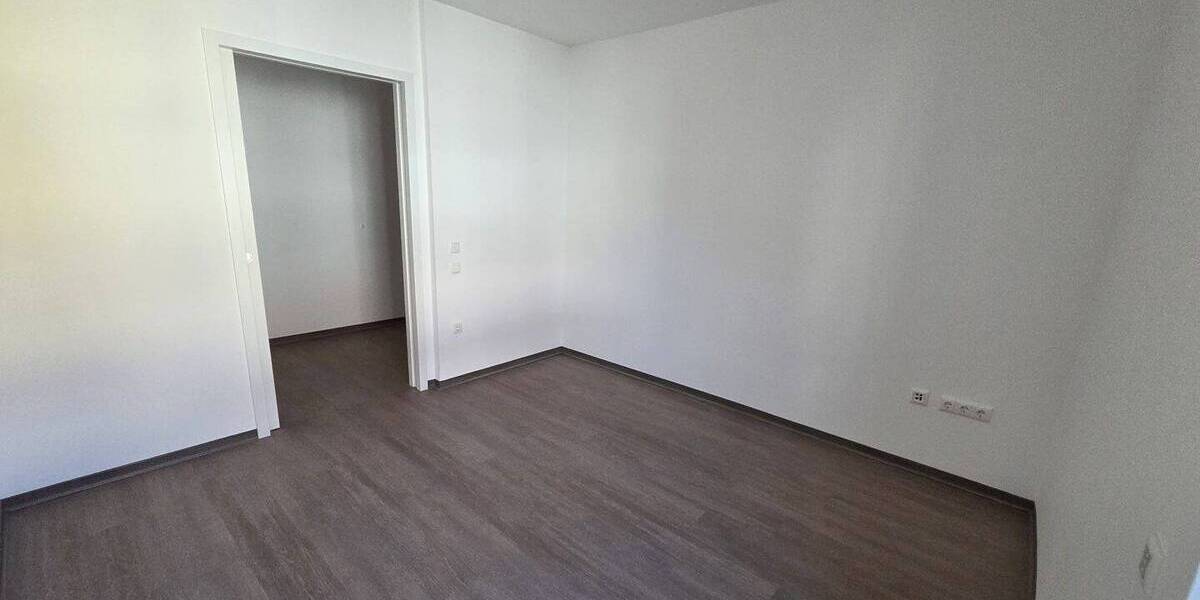 Etagenwohnung Merseburg Neumarkt (Vorstadt) - 4 Zimmer, 104 m&sup2;, 990&euro; | Angebot:22821433