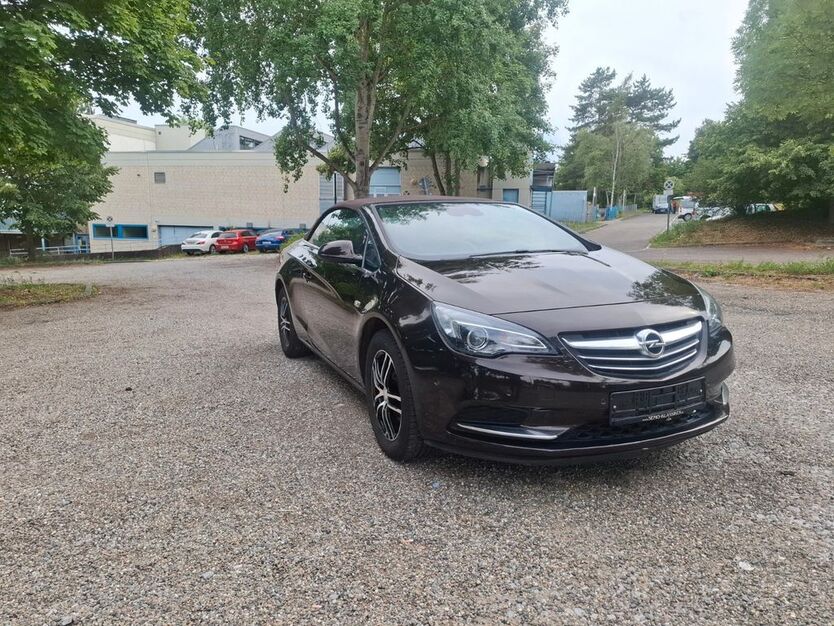 Opel Cascada 125.000 km 8.999 € stuttgart 70469