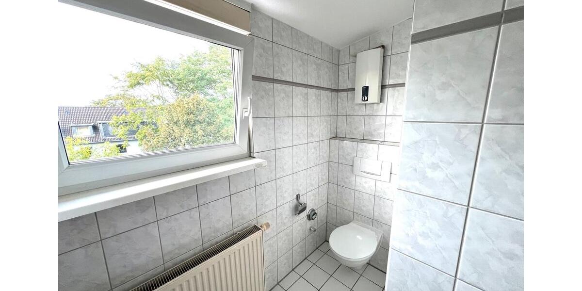 Dachgeschoßwohnung Bonn Dransdorf - 2 Zimmer, 65 m&sup2;, 259.000&euro; | Angebot:24844119