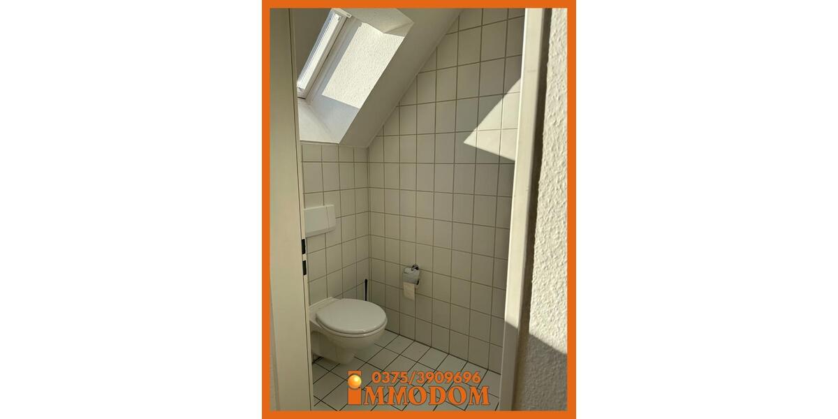 Dachgeschoßwohnung Zwickau - 2 Zimmer, 72 m&sup2;, 500&euro; | Angebot:24861296