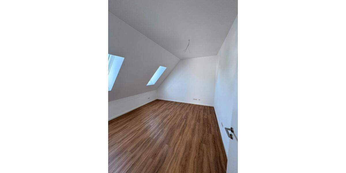 Maisonettenwohnung Langquaid - 4 Zimmer, 82 m&sup2;, 1.170&euro; | Angebot:26677652