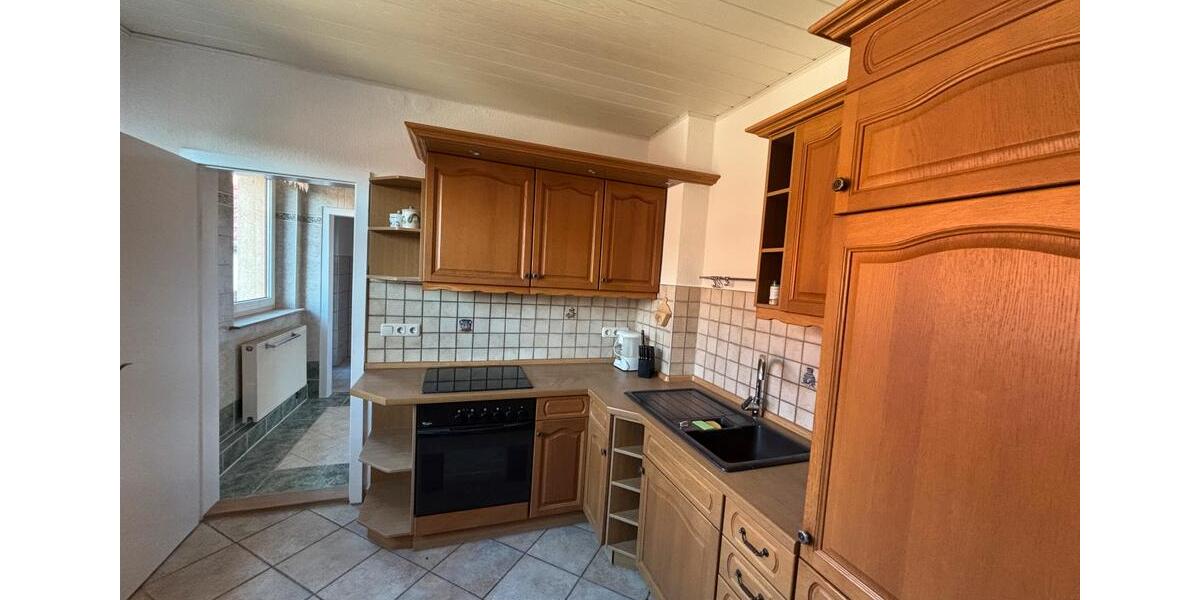 Einfamilienhaus Ilmenau - 9 Zimmer, 184 m&sup2;, 1.700&euro; | Angebot:26024492