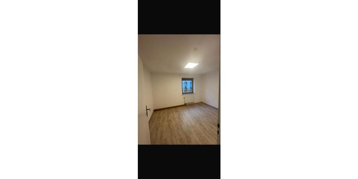 Einfamilienhaus Regensburg Galgenberg - 6 Zimmer, 200 m&sup2;, 2.150&euro; | Angebot:25948195