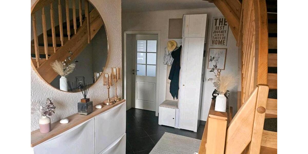 Doppelhaushälfte Pegau - 4 Zimmer, 111 m&sup2;, 300.000&euro; | Angebot:27095361
