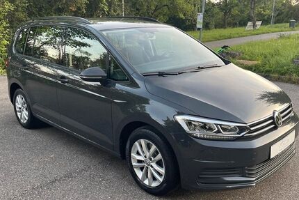 VW Touran 80.799 km 18.999 € Stuttgart 70469