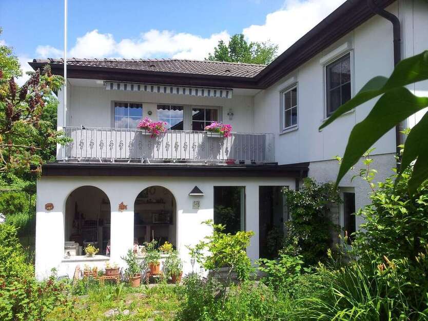 Haus zum Kaufen in Bad Soden-Salmünster 330.000 € 195 m²