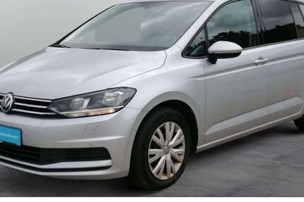 VW Touran 175.600 km 13.440 &euro; Kreuzwertheim 97892