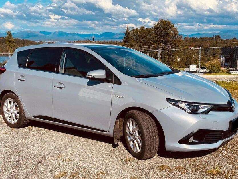 Toyota Auris 57.800 km 15.290 € Weinbach 35796