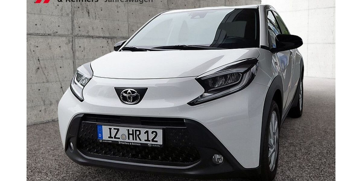 Toyota Aygo (X) 7.300 km 15.380 &euro; Itzehoe 25524