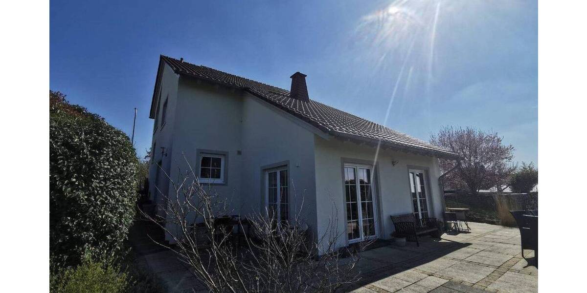 Einfamilienhaus Gilzem - 7 Zimmer, 240 m&sup2;, 650.000&euro; | Angebot:26903813