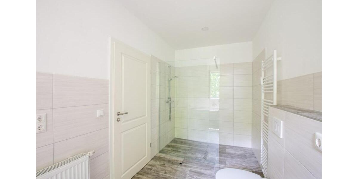 Dachgeschoßwohnung Neuruppin - 5 Zimmer, 143 m&sup2;, 369.000&euro; | Angebot:26068368