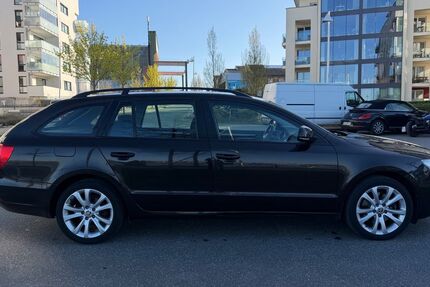 Skoda Superb 158.664 km 6.999 &euro; Rostock 18069