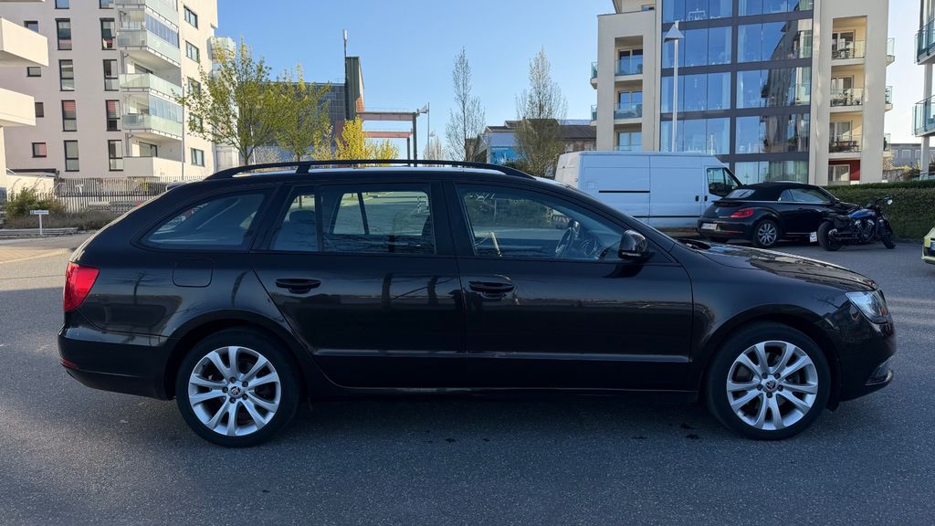 Skoda Superb 158.664 km 6.999 &euro; Rostock 18069
