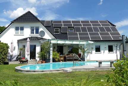 Haus Werder (Havel) - 6 Zimmer, 231 m&sup2;, 1.100.000&euro; | Angebot:27038079