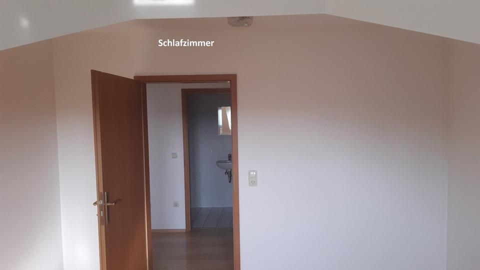 Dachgeschoßwohnung Salzweg - 3 Zimmer, 78 m&sup2;, 771&euro; | Angebot:25482391