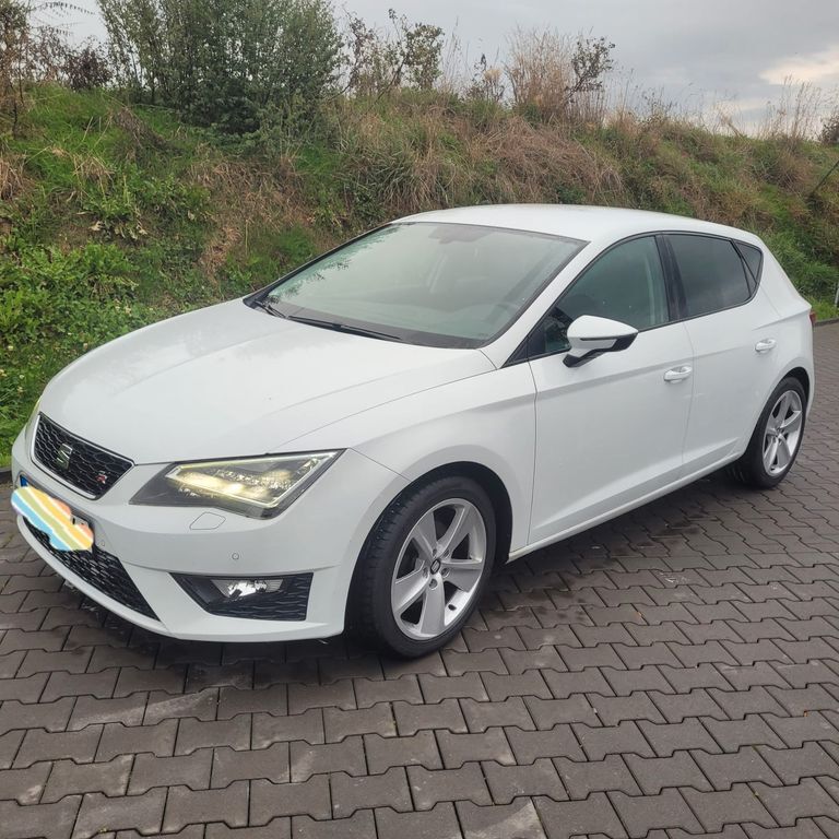 Seat Leon 116.000 km 11.400 € Menden 58706