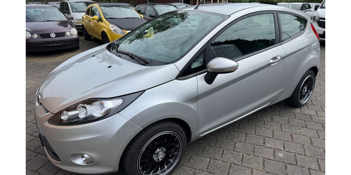 Ford Fiesta 83.000 km 4.999 &euro; Neuss 41462