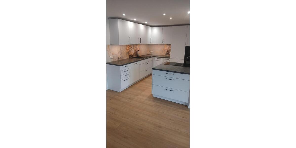 Schöne Erdgeschoss Wohnung, frisch saniert 2 zimmer