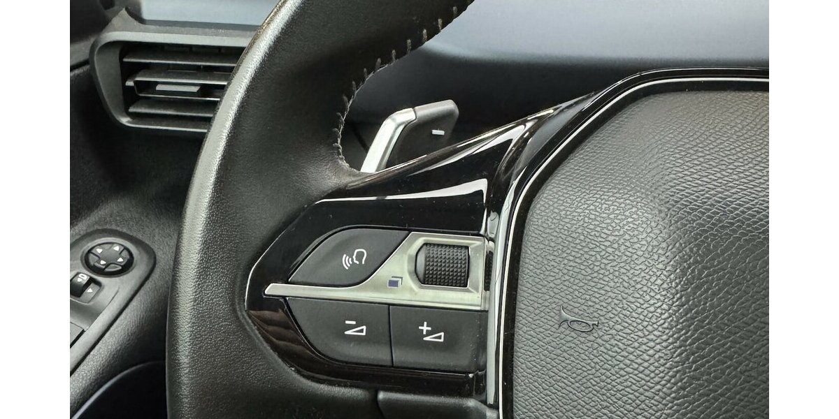 Peugeot Rifter Rollstuhlumbau Allure HDi 130 EAT CarPlay 26.800 km 27.220 &euro; Lich 35423