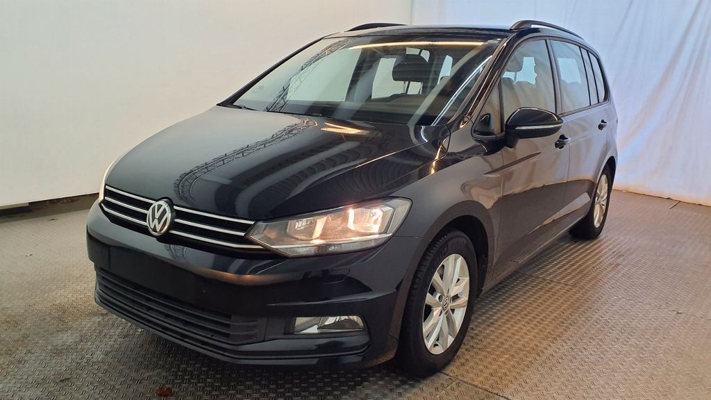 VW Touran 210.000 km 9.999 &euro; Bottrop 46236