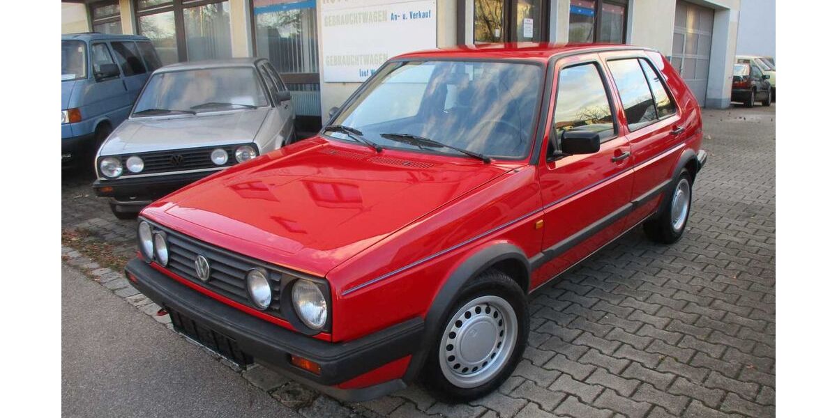 VW Golf 133.200 km 8.990 € Augsburg 86167