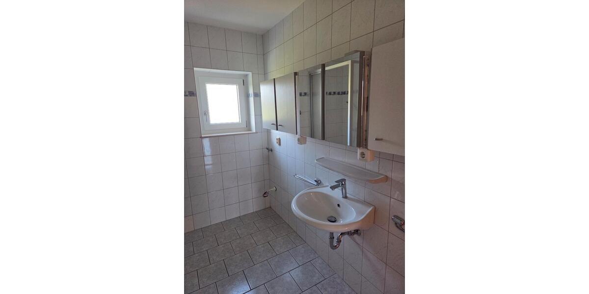 Etagenwohnung Hauzenberg - 2 Zimmer, 75 m&sup2;, 550&euro; | Angebot:26326301