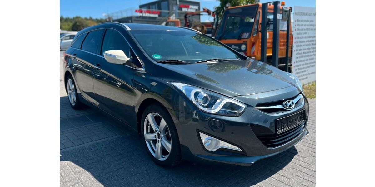 Hyundai i40 158.000 km 5.799 &euro; Wildau 15745