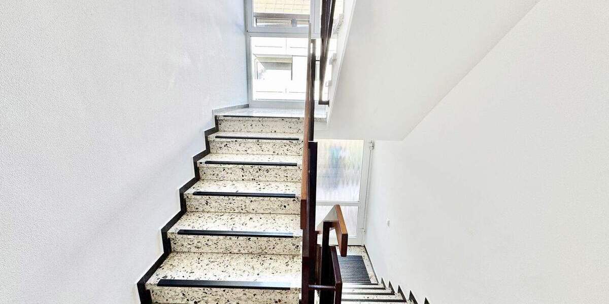 Etagenwohnung Stuttgart Degerloch - 3 Zimmer, 73 m&sup2;, 298.000&euro; | Angebot:24994641