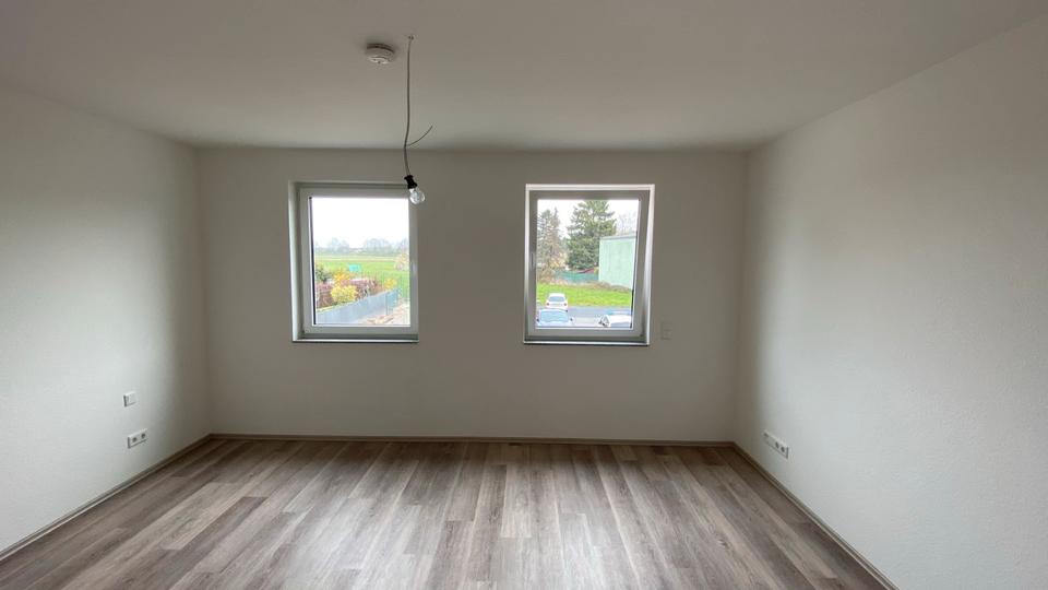 Reihenhaus Grevenbroich - 4 Zimmer, 133 m&sup2;, 1.980&euro; | Angebot:25975947