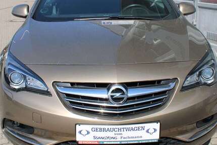 Opel Cascada 145.212 km 7.990 &euro; Rosenheim 83026