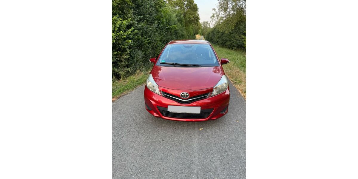 Toyota Yaris 150.500 km 5.350 &euro; Ahlen 59229