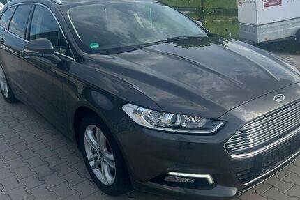 Ford Mondeo 102.000 km 10.200 &euro; Köfering 93096
