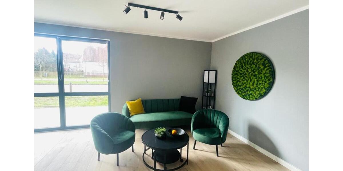 Neubau 2021: Gewerberäume mit Terrasse, Parkplatz und im Zentrum zimmer