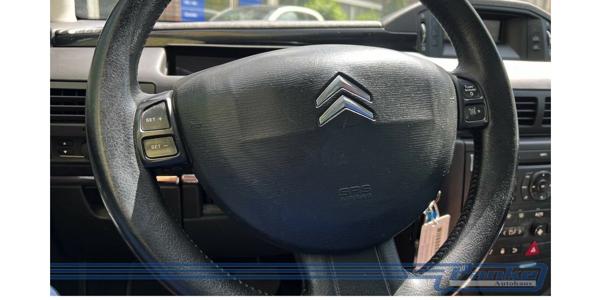 Citroen C6 Pallas*Pano*HUP*Leder*JBL*SHZ*MultiL*PDC* 157.074 km 6.900 &euro; Berlin 13187