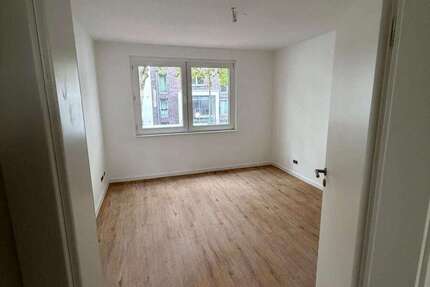 Wohnung Dinslaken - 2 Zimmer, 62 m&sup2;, 680&euro; | Angebot:26676937