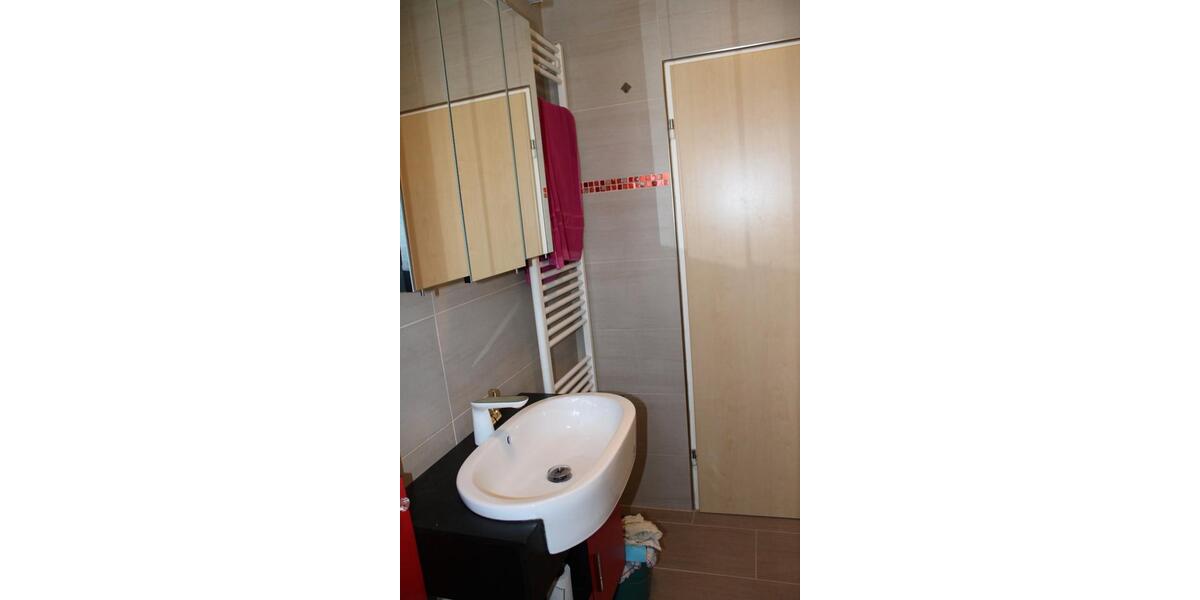 Einfamilienhaus Tröstau - 4 Zimmer, 100 m&sup2;, 300.000&euro; | Angebot:26702403