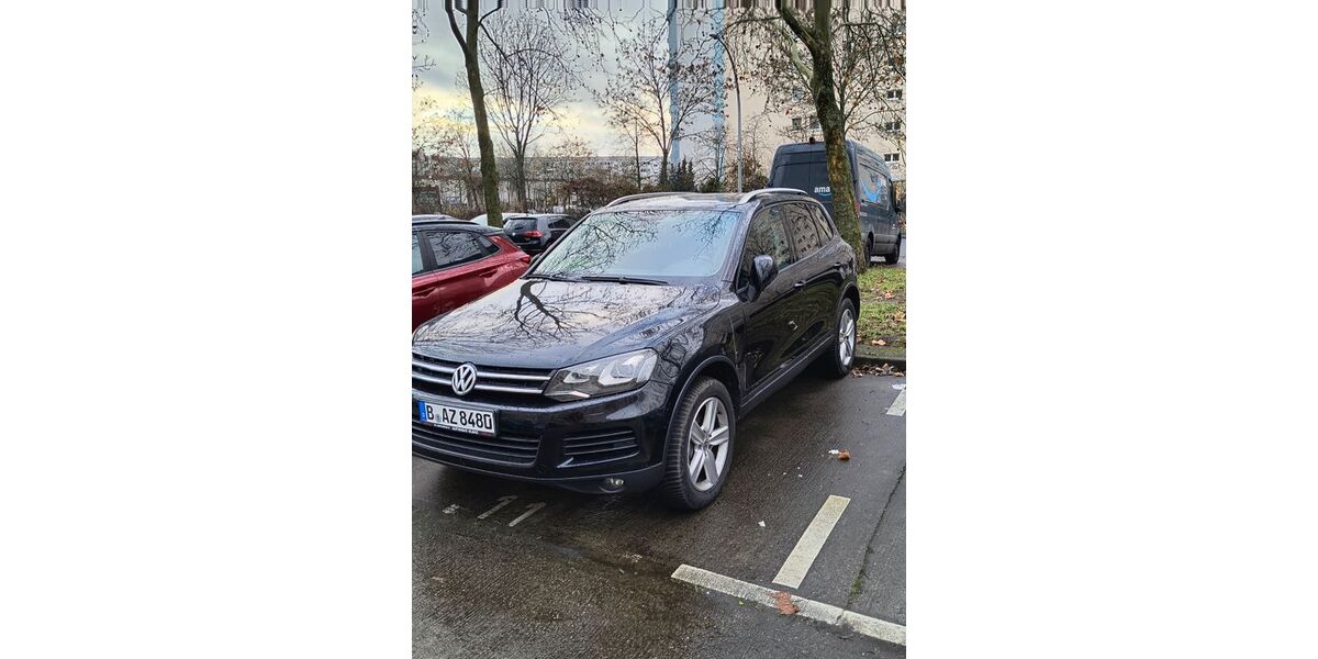 VW Touareg 218.000 km 12.000 € Berlin 13057