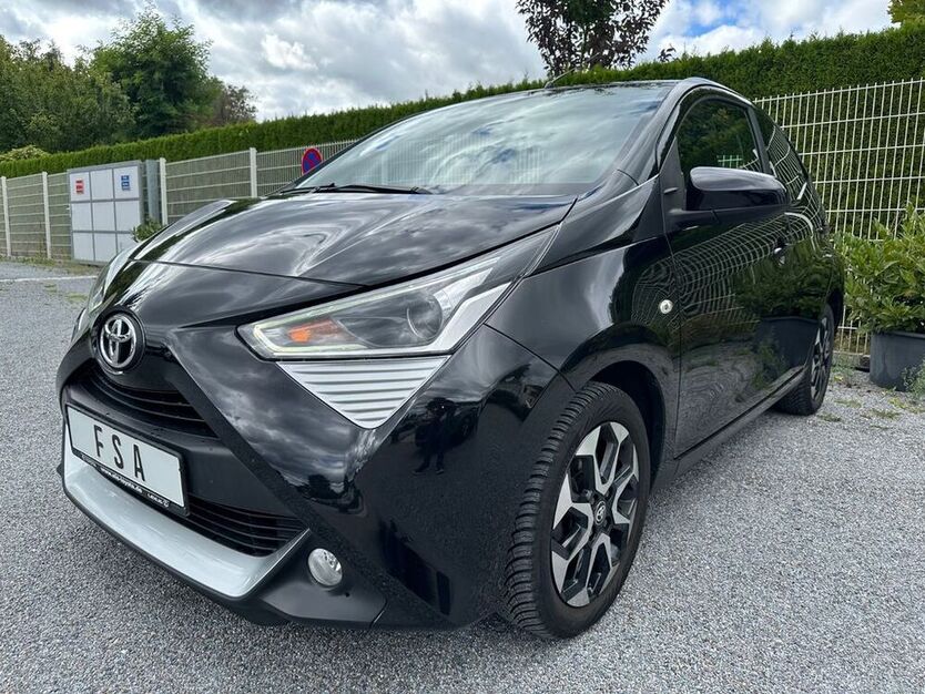 Aygo (X)