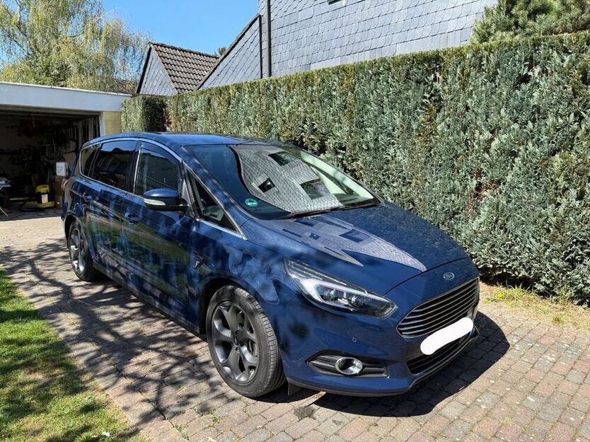 S-Max
