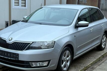 Skoda Rapid 125.000 km 8.700 &euro; Hattingen 45525