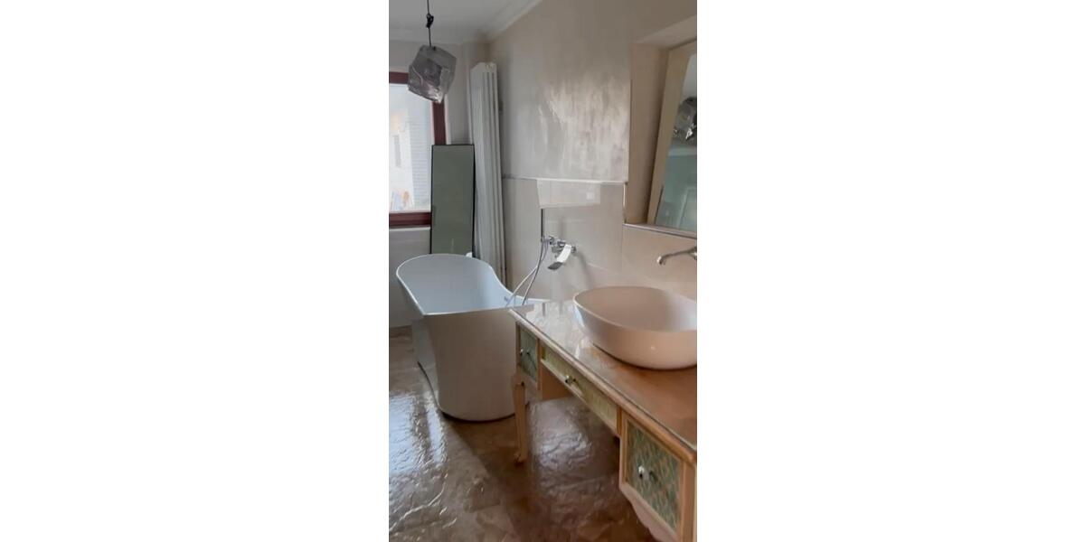 Einfamilienhaus Hanstedt - 12 Zimmer, 400 m&sup2;, 3.500&euro; | Angebot:25158734