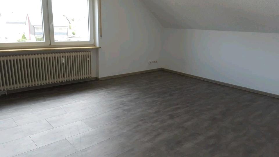 Dachgeschoßwohnung Schifferstadt - 3 Zimmer, 63 m&sup2;, 860&euro; | Angebot:25313092