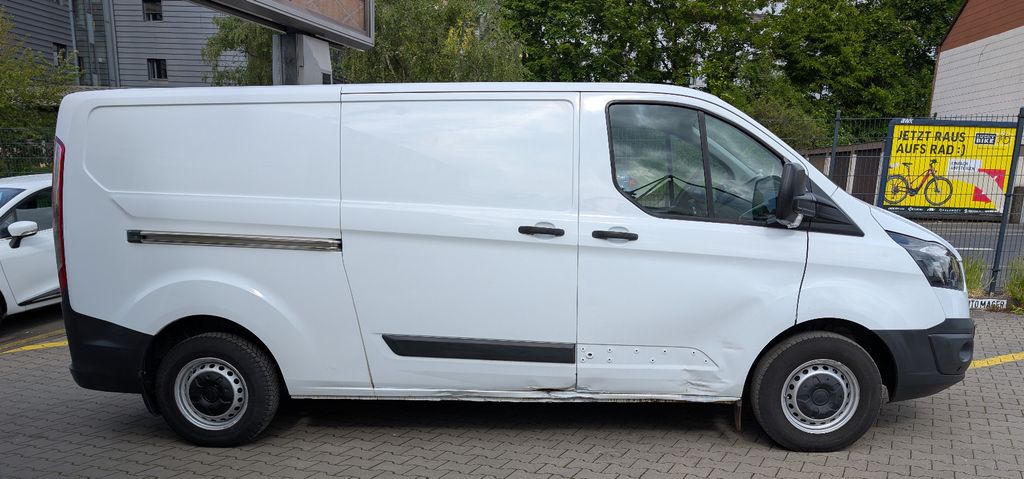 Ford Transit Custom 250.000 km 3.850 &euro; Würzburg 97078